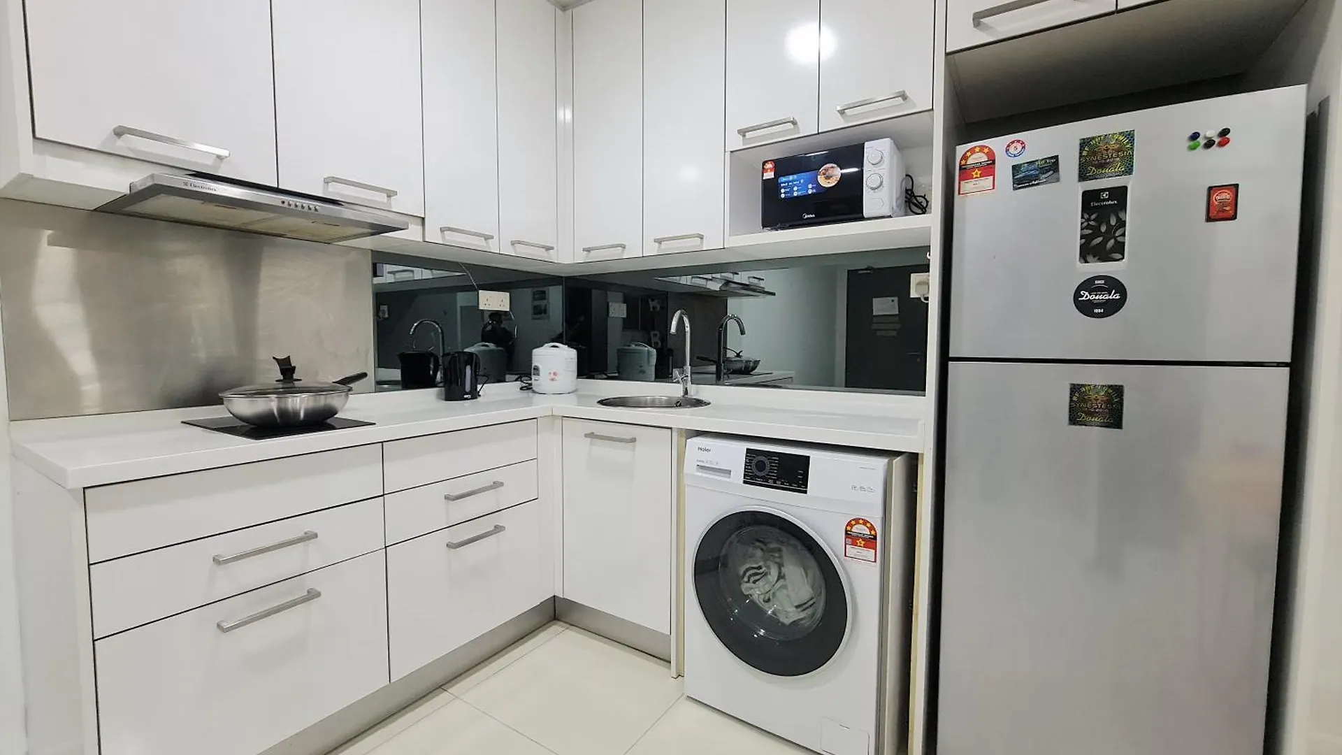 Mercu Summer Suites Bukit Bintang Kuala Lumpur Apartment