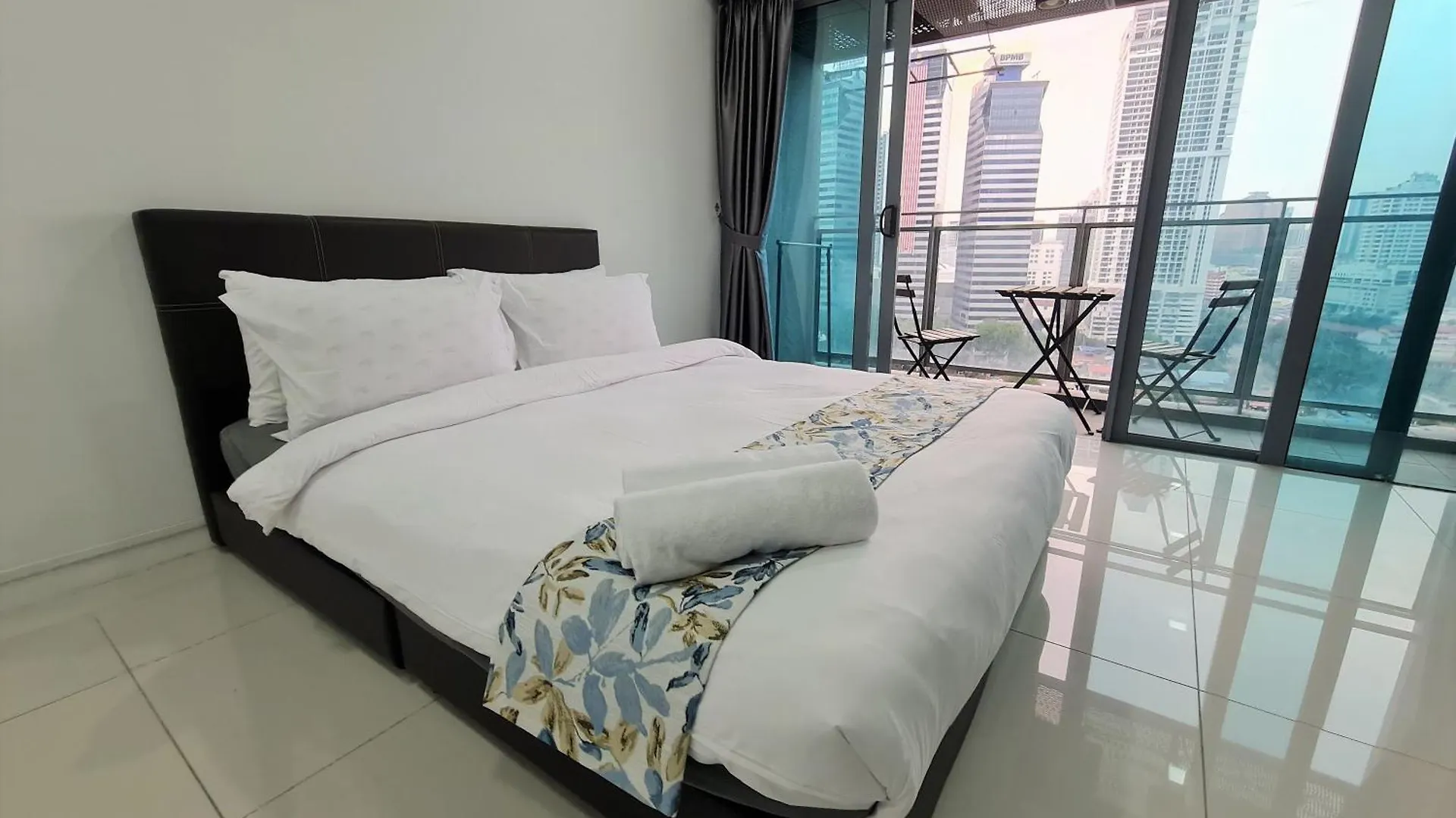Mercu Summer Suites Bukit Bintang Kuala Lumpur Apartment