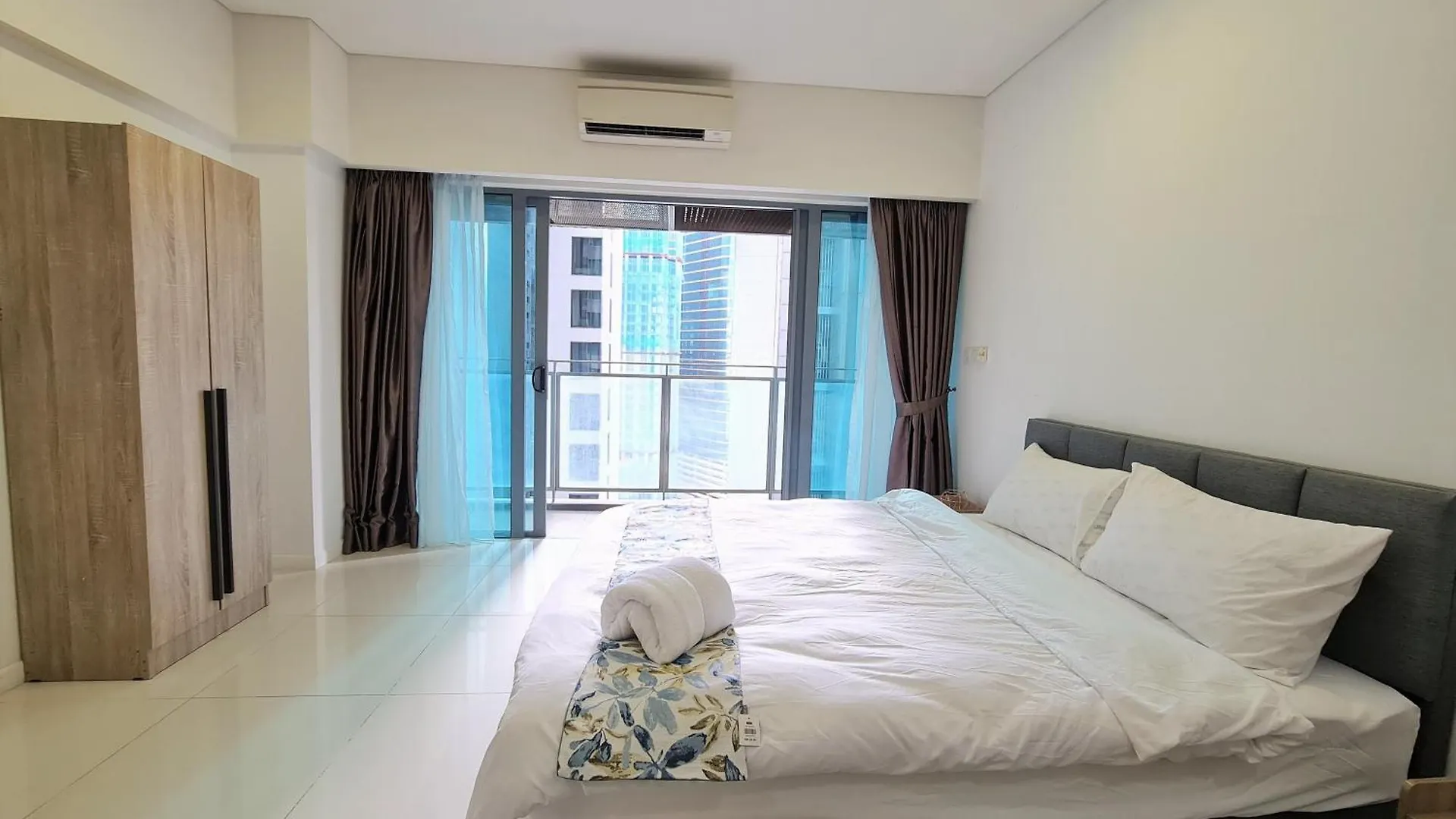 Mercu Summer Suites Bukit Bintang Kuala Lumpur Apartment