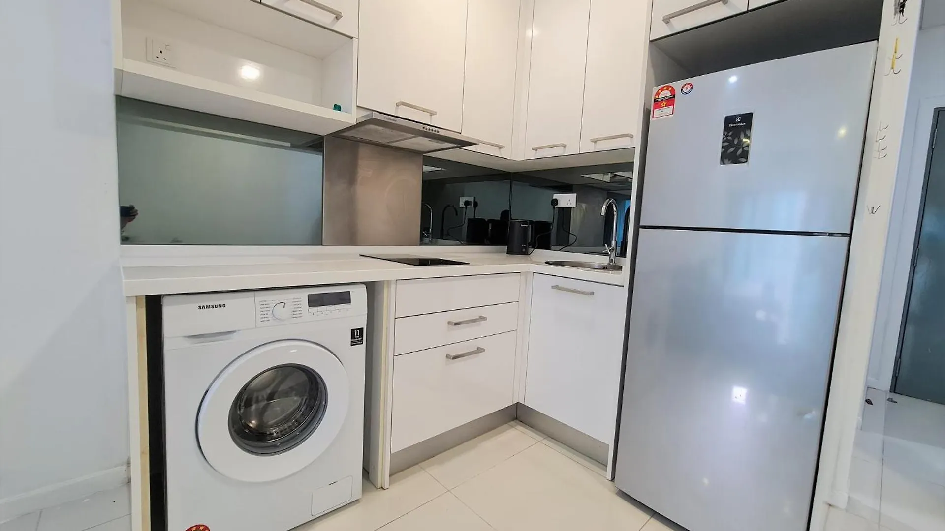 Mercu Summer Suites Bukit Bintang Kuala Lumpur Apartment
