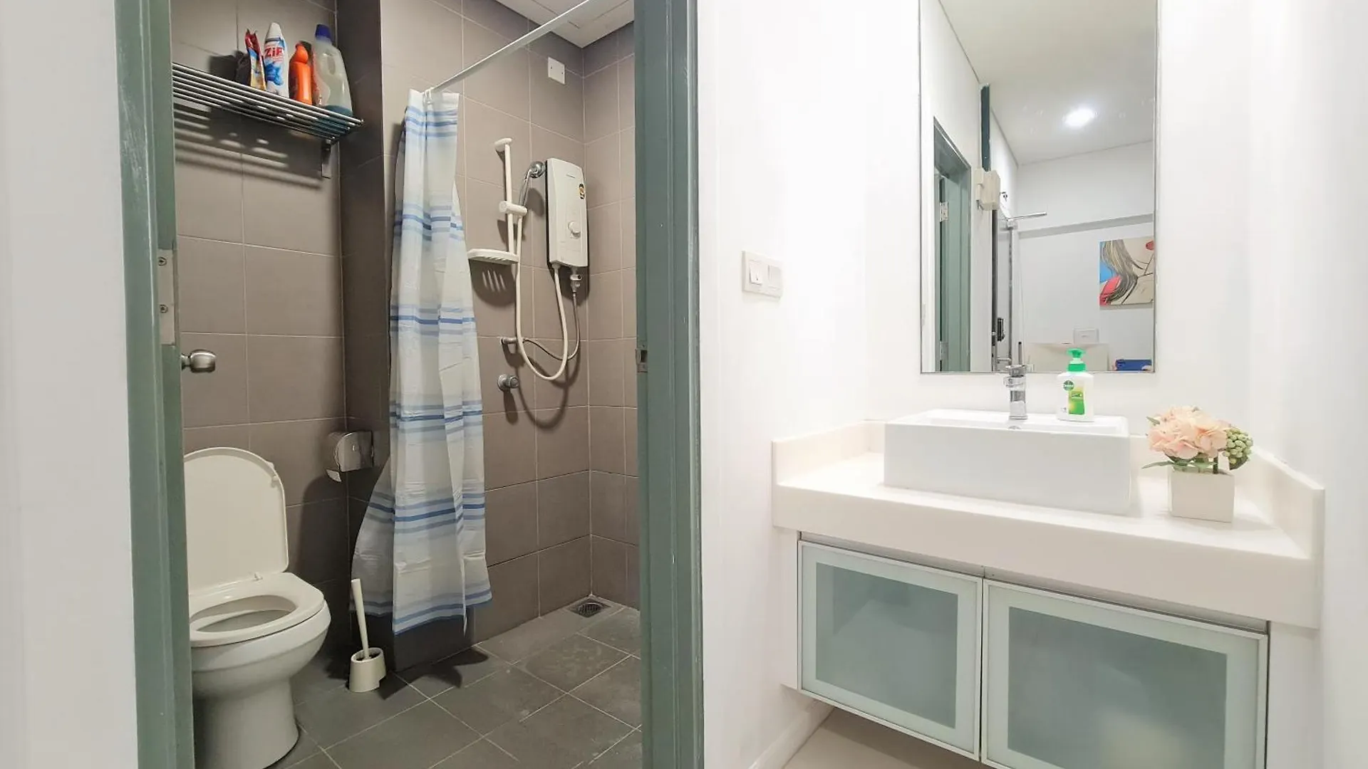 Mercu Summer Suites Bukit Bintang Kuala Lumpur Apartment